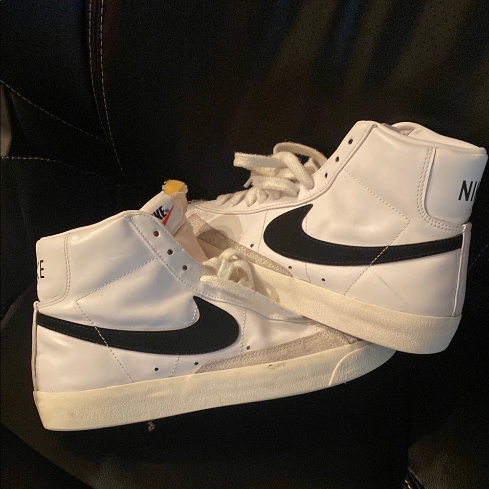 Nike White and Black High-Top Blazers Sneakers BX1